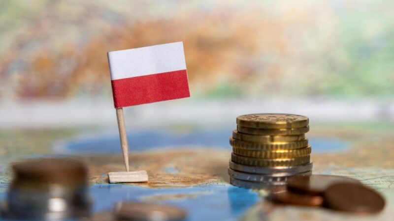 Gdzie powstają banknoty i monety – droga od projektu do emisji