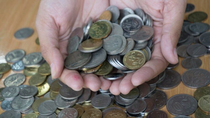 Jak zabezpieczyć stare monety – praktyczne sposoby ochrony